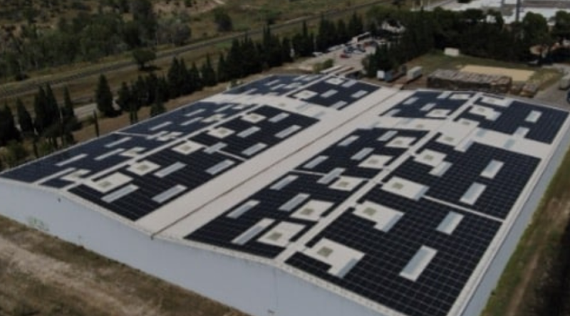 Conserves France : un chantier de désamiantage d’envergure mené par le Groupe Isotec pour accueillir une centrale photovoltaïque